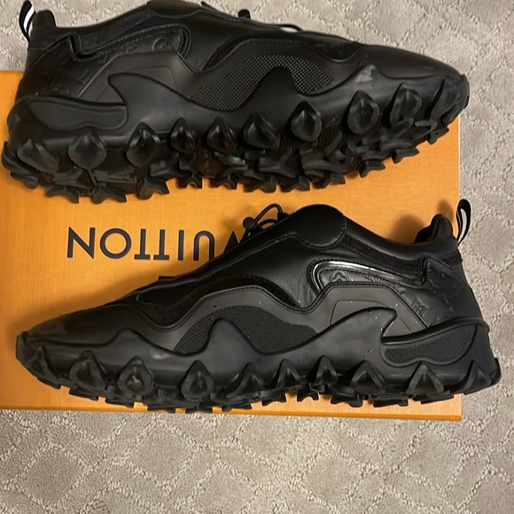 LV Rush sneaker- women’s like new - Picture 7 of 11